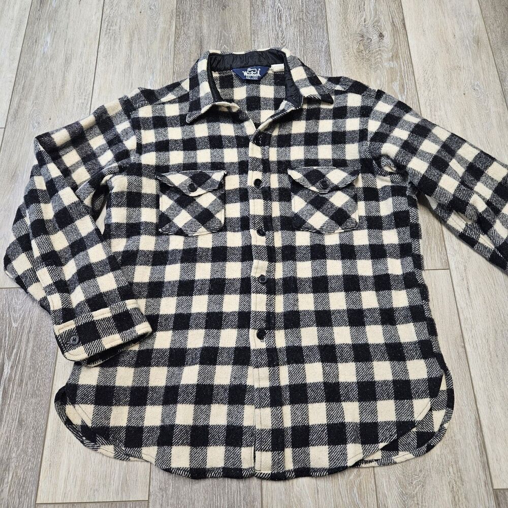 Woolrich Vintage 70s 100% Virgin Wool Button Up Shirt Buffalo Plaid Men's Medium